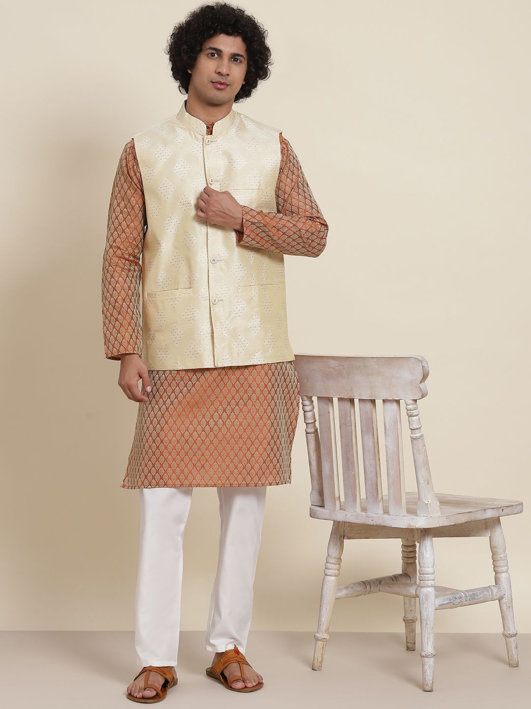 SOJANYA Men Orange Ethnic Motifs Kurta with Pyjamas & Nehru Jacket