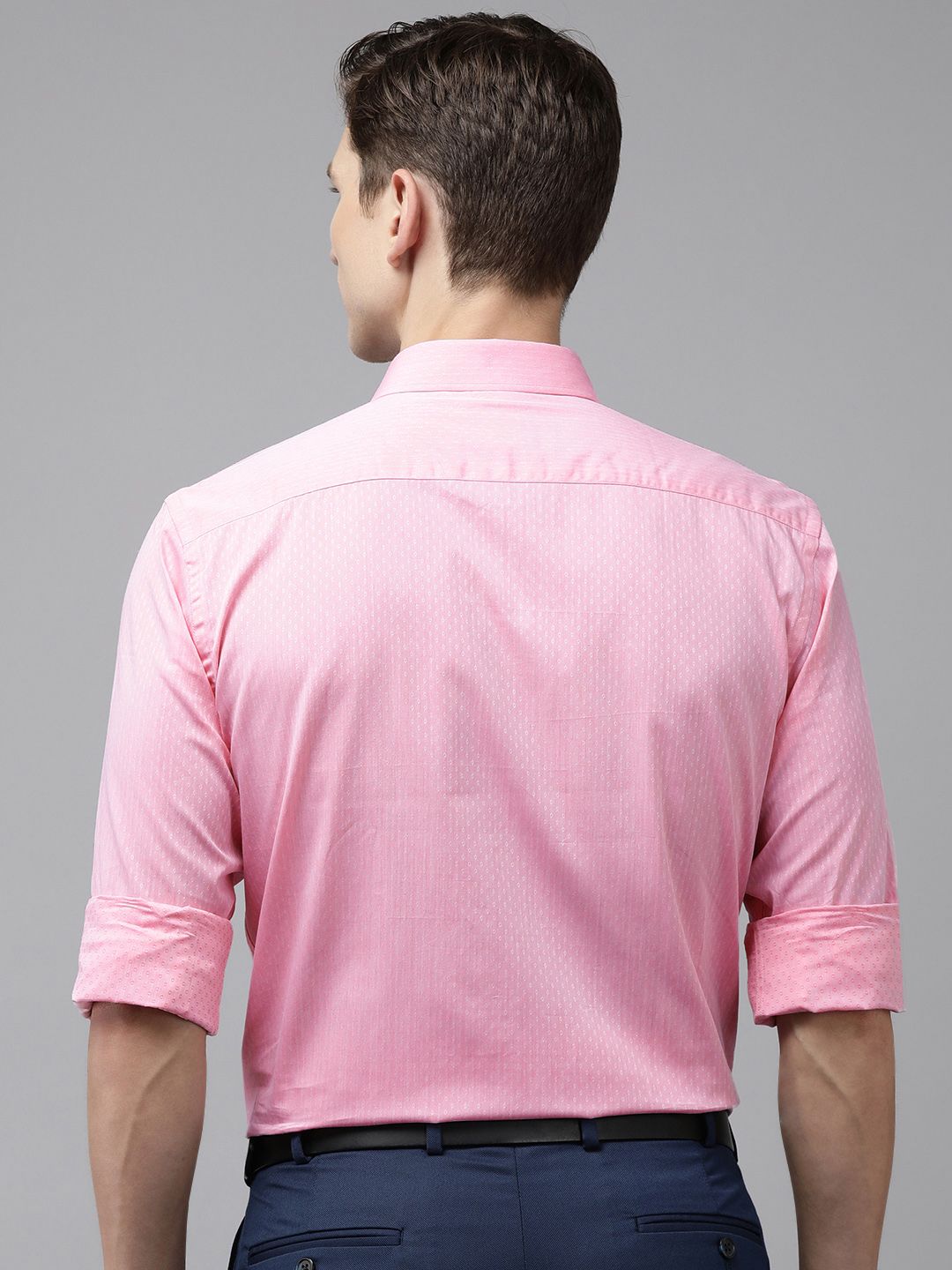 Park Avenue Pure Cotton Self Design Textured  Slim Fit Formal Shirt