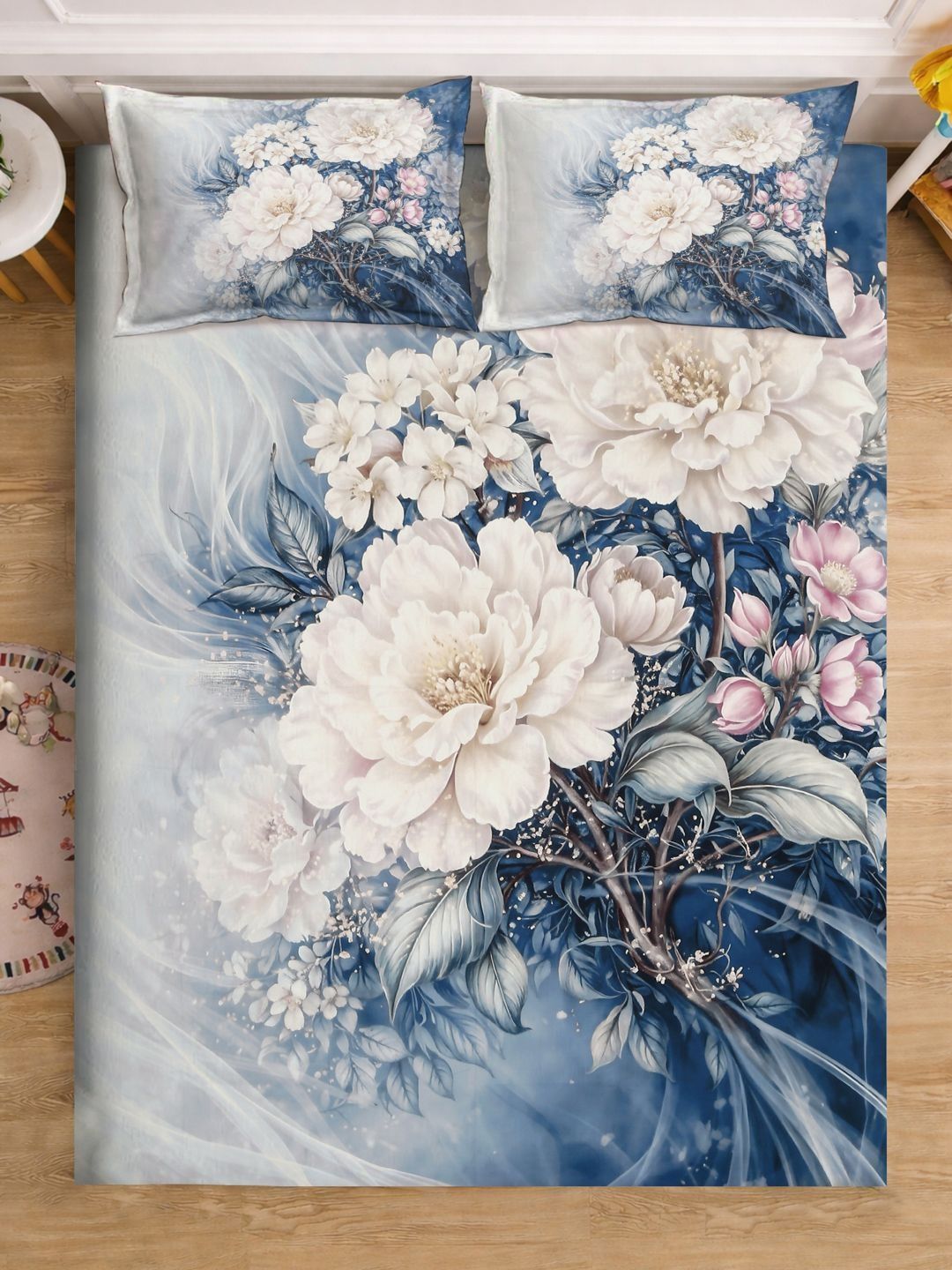 KLOTTHE White & Blue Floral Printed Flat 300 TC King Fine Bedsheet With 2 Pillow Cover
