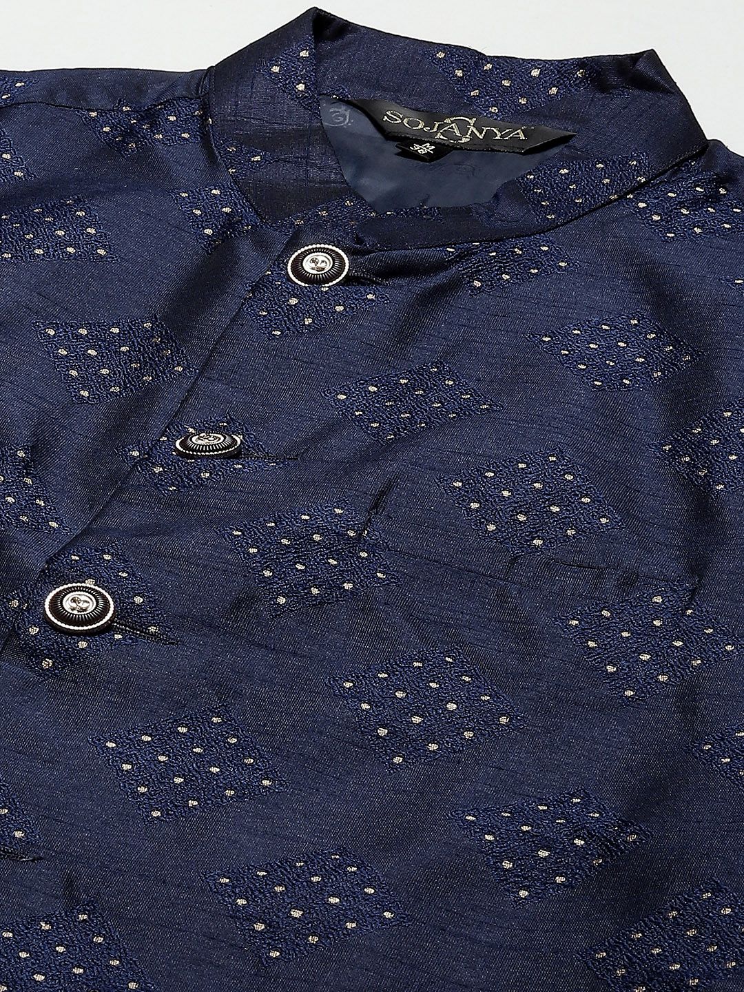 SOJANYA Kurta Rekaan Tenunan Lelaki dengan Churidar dengan Jaket Nehru