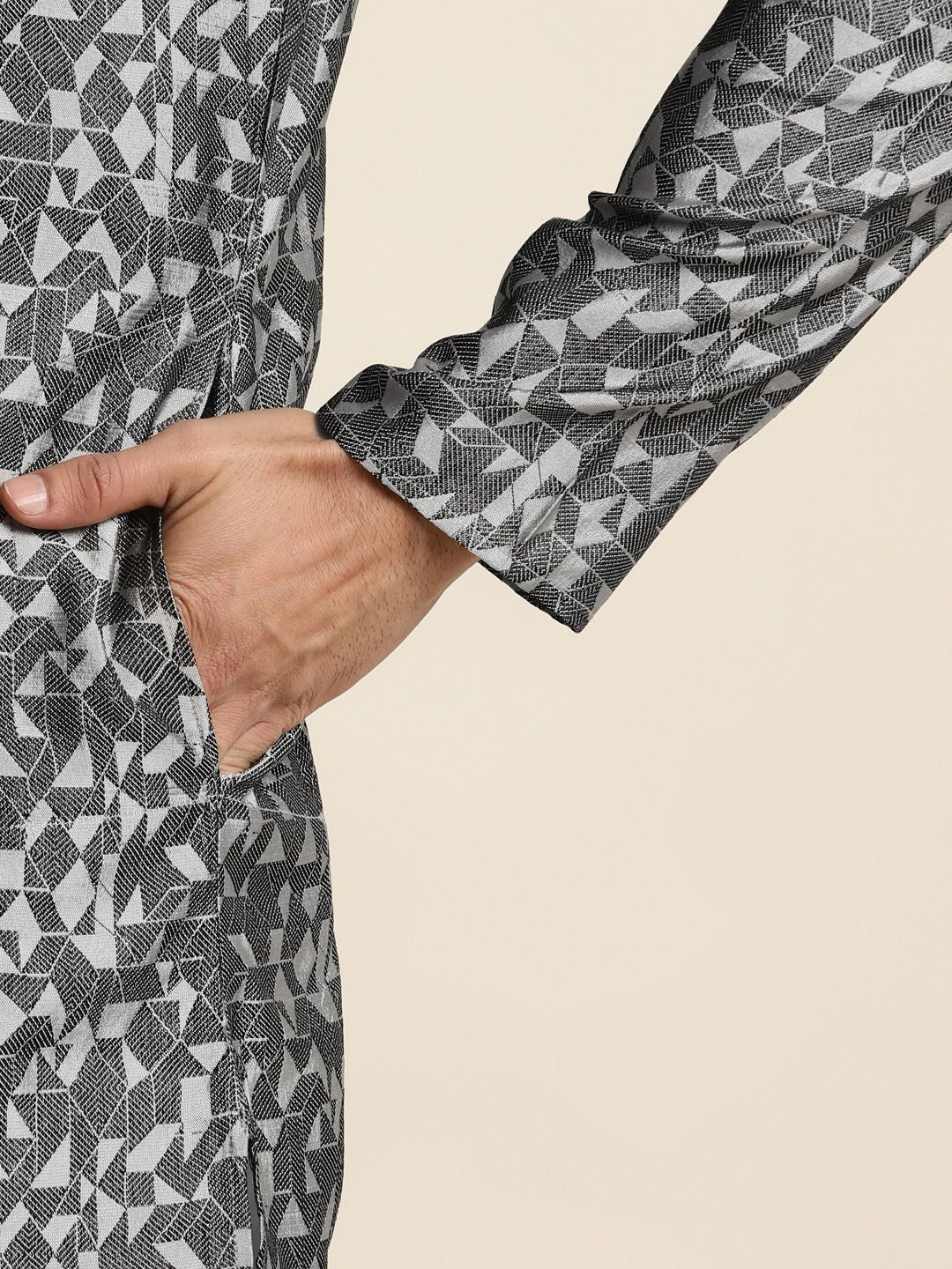 SOJANYA Men Silk Blend Woven Design Kurta