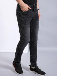 The Indian Garage Co Men Black Mid-Rise Slim Fit Clean Look Light Fade Stretchable Jeans