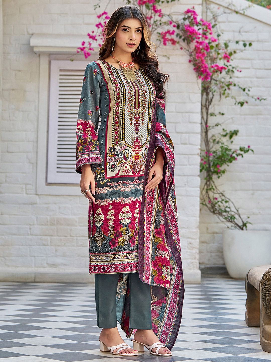 Varanga Women Printed Regular Beads and Stones Kurta with Trousers & With Dupatta