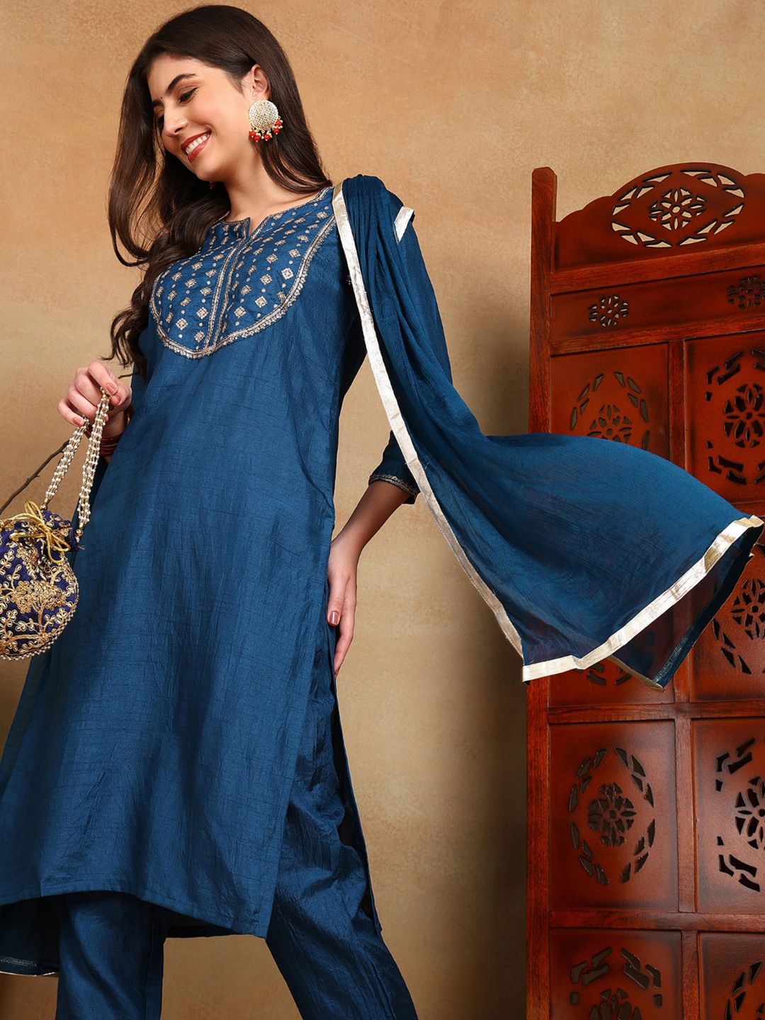 KALINI Floral Yoke Design Straight Kurta With Trousers & Dupatta