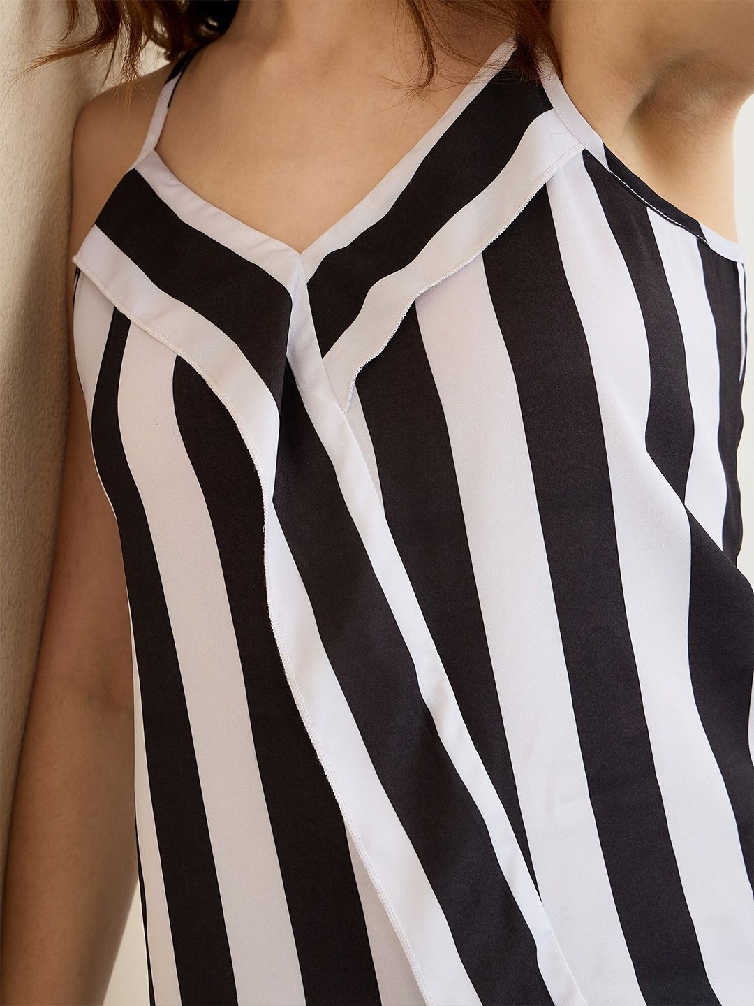 Berrylush Black Striped Ruffles Casual Top