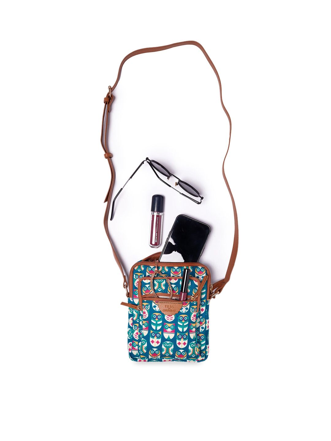 TEAL BY CHUMBAK Graphic Printed Sling Bag