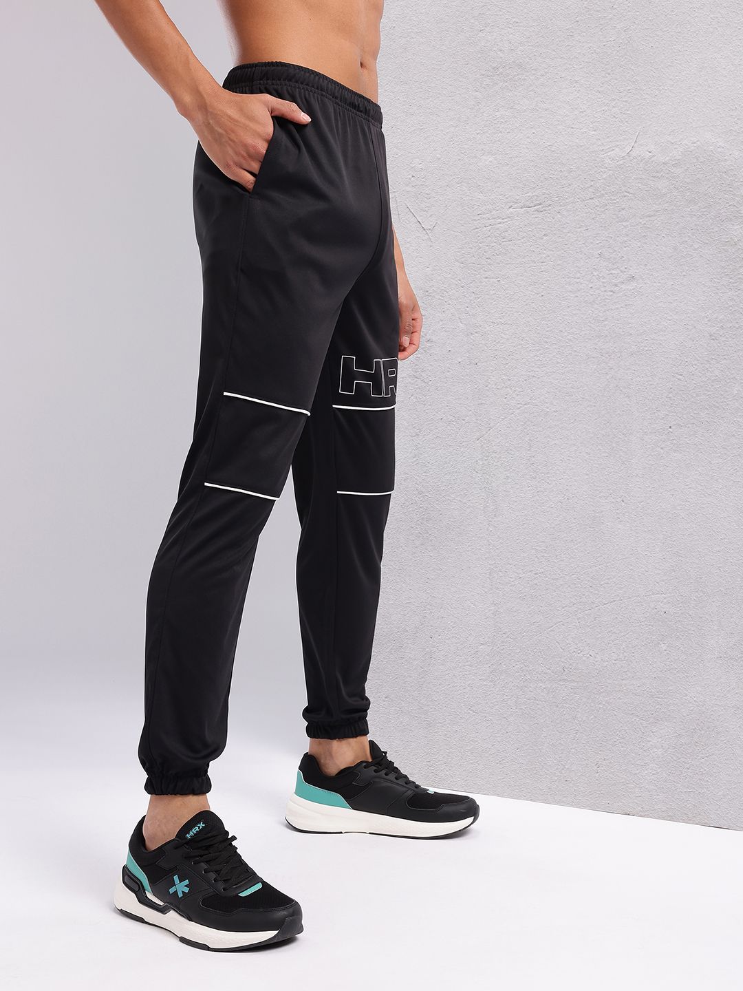 HRX by Hrithik Roshan Men Brand Logo Print Rapid-Dry Training Joggers with Contrast Piping