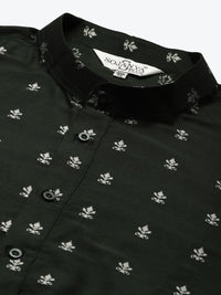 SOJANYA PLUS Men Dark Green Material: 80% Cotton, 20% Silk Machine-wash