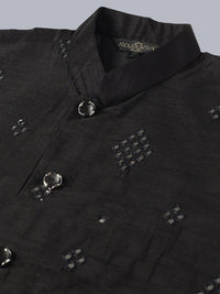 SOJANYA Men Embroidered Sequinned  Pure Cotton Kurta With Pyjamas & Nehru Jacket