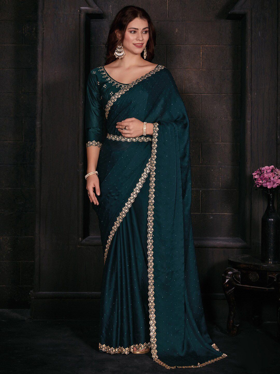 Saree mall Embellished Border Beads and Stones Satin Saree