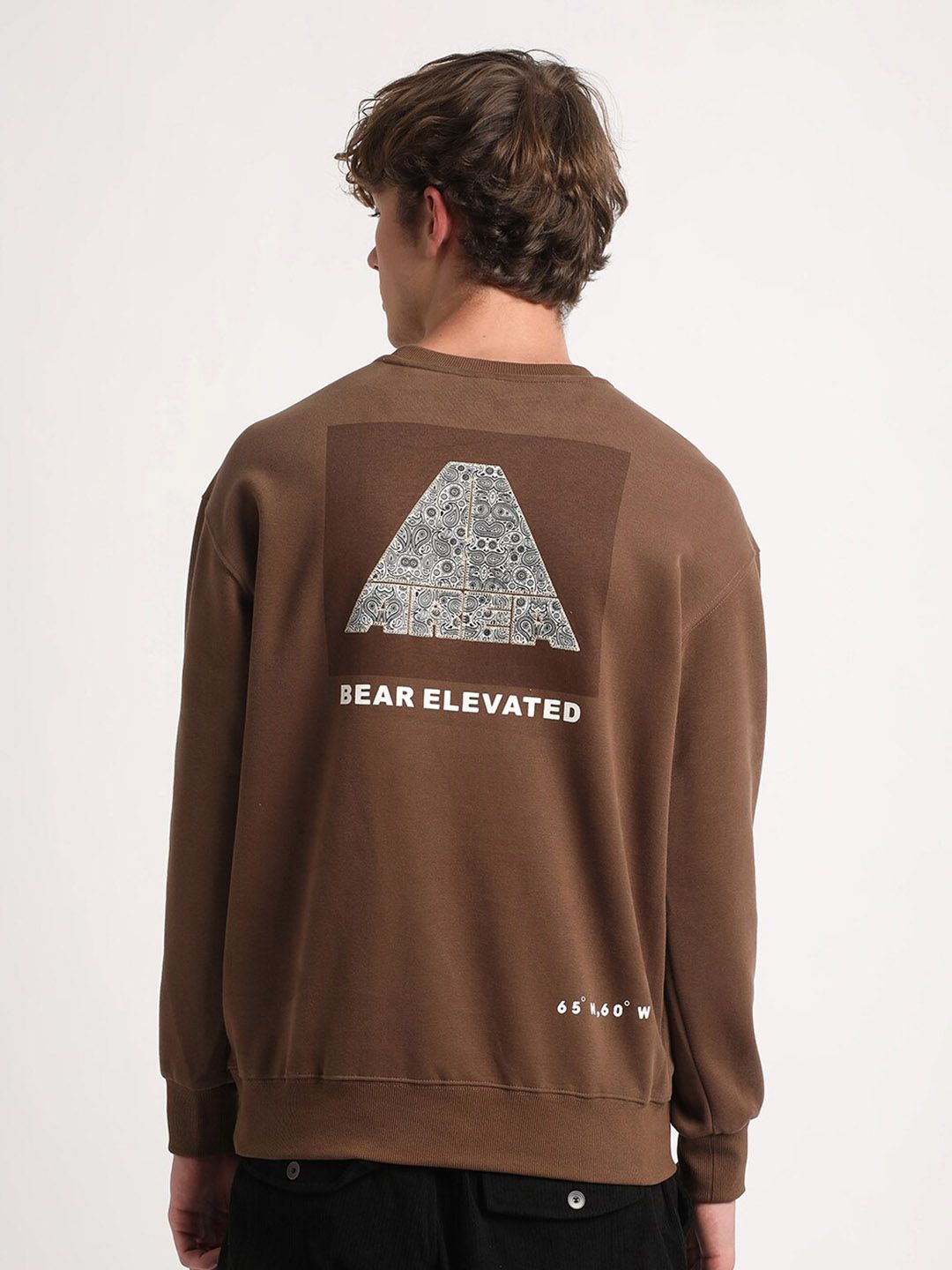 THE BEAR HOUSE Graphic Printed Pullover Sweatshirt