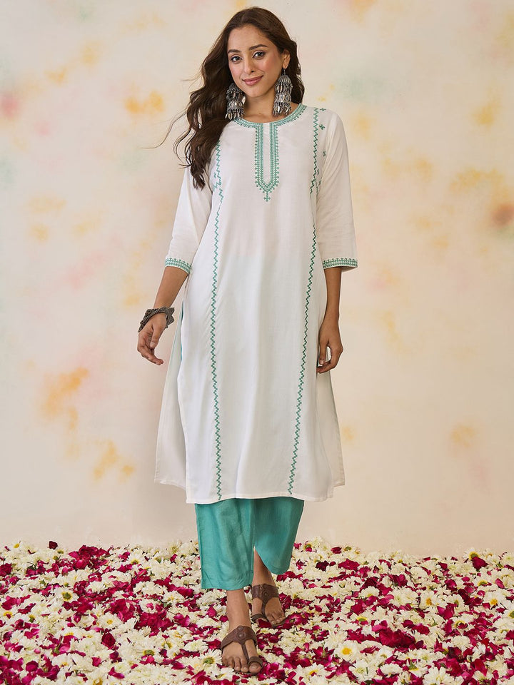 Indo Era Women Geometric Embroidered Thread Work Floral Kurta