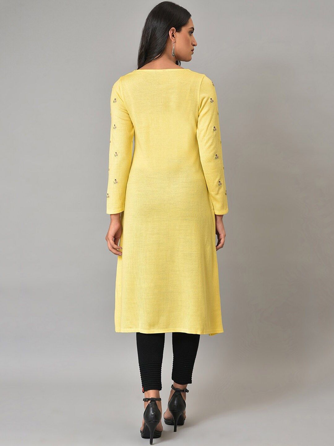 W Floral Embroidered Zardozi Acrylic Kurta