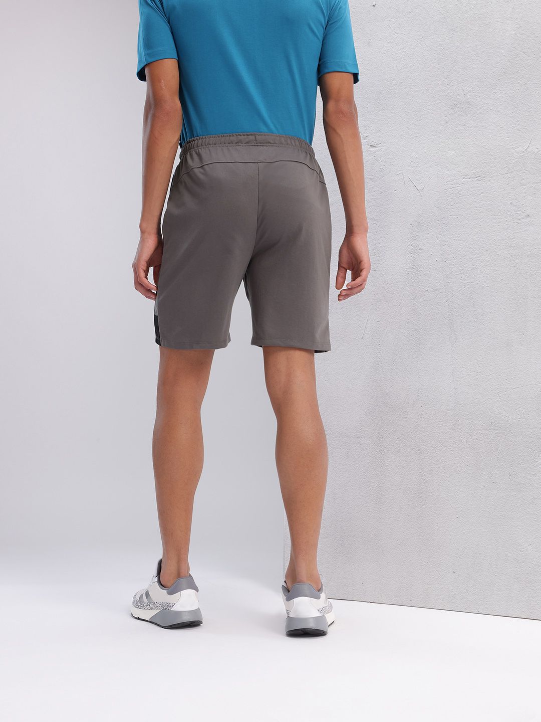 HRX by Hrithik Roshan Men Brand Logo Print Detail Regular Fit Lifestyle Shorts