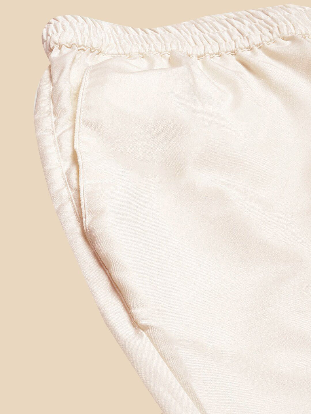 KISAH Men Relaxed Straight Leg Mid-Rise Cotton Pleated Trousers