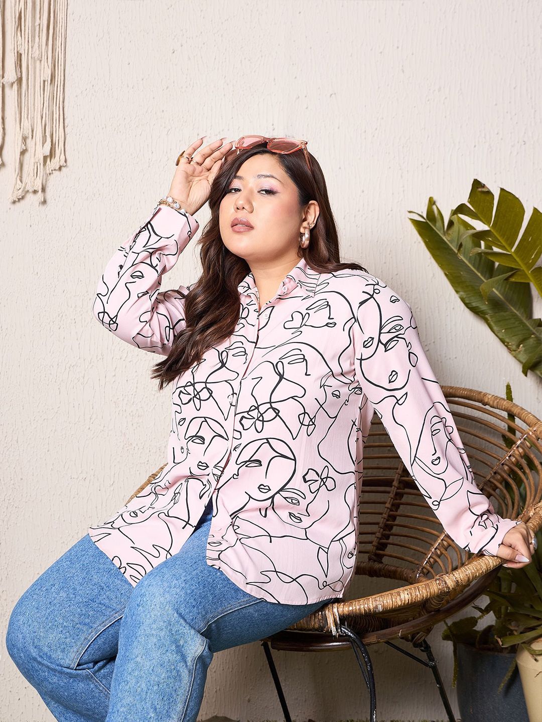 Berrylush Curve Women Spread Collar Abstract Printed Plus Size Casual Shirt