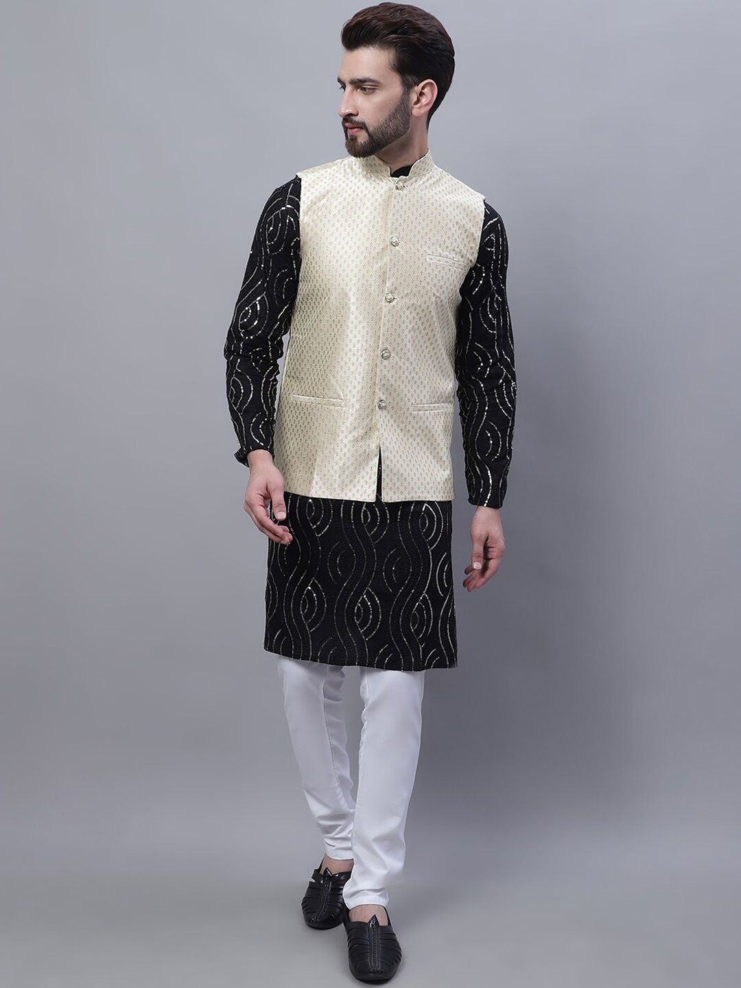 SOJANYA Kurta Kapas Tulen Bersulam Labuci dan Churidar dengan Jaket Nehru