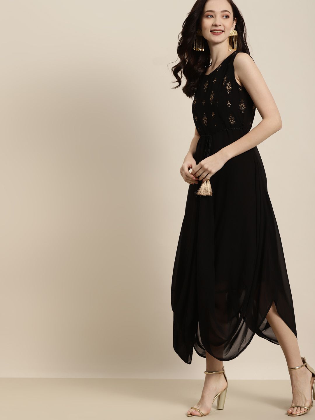 Shae by SASSAFRAS Black & Gold-Coloured Ethnic Motifs Foil Dhoti Dress
