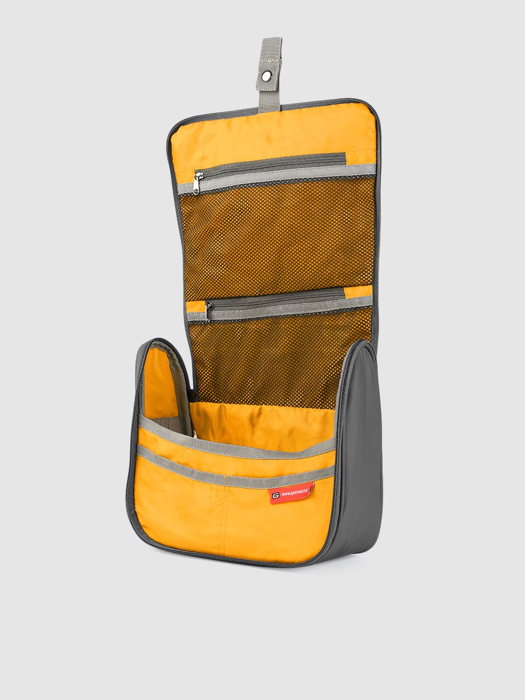 Gear Unisex Grey Solid Sauve Toilet Kit