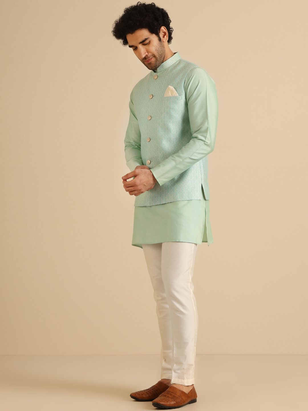 KISAH Men Textured Zari  Regular Fit Kurta Jacket Trouser Set