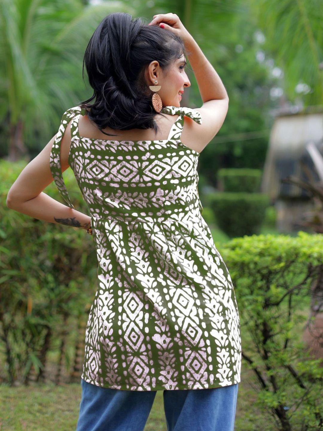 KALINI Ethnic Motifs Printed Square Neck Kurti