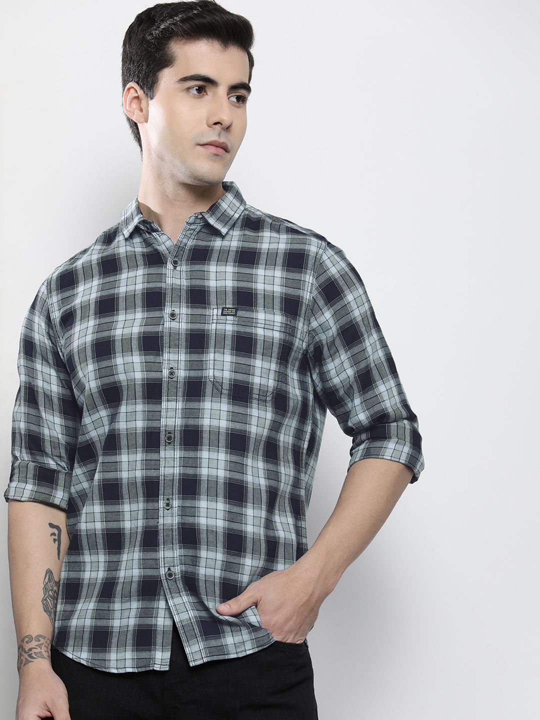 The Indian Garage Co Men Navy Blue Tartan Checked Regular Fit Cotton Casual Shirt