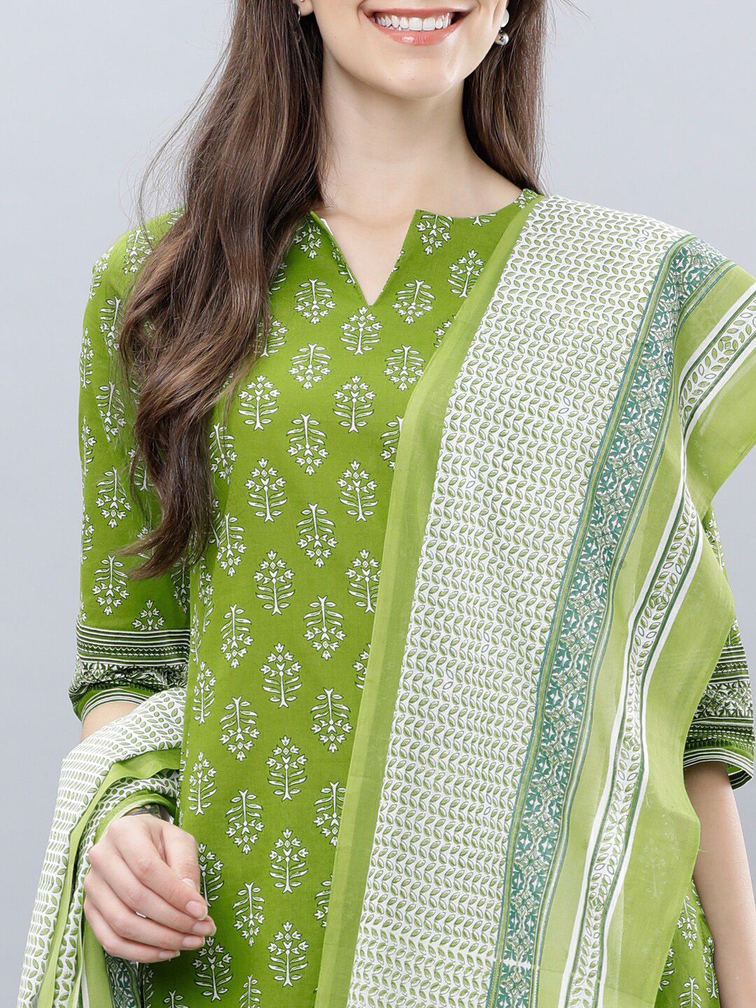 Vishudh Women Green & White Printed Kurti with Palazzos & Dupatta