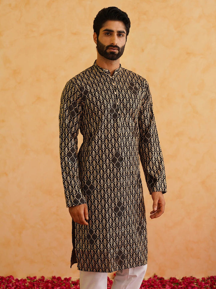 SOJANYA Floral Embroidered Mandarin Collar Thread Work Pure Cotton Straight Kurta