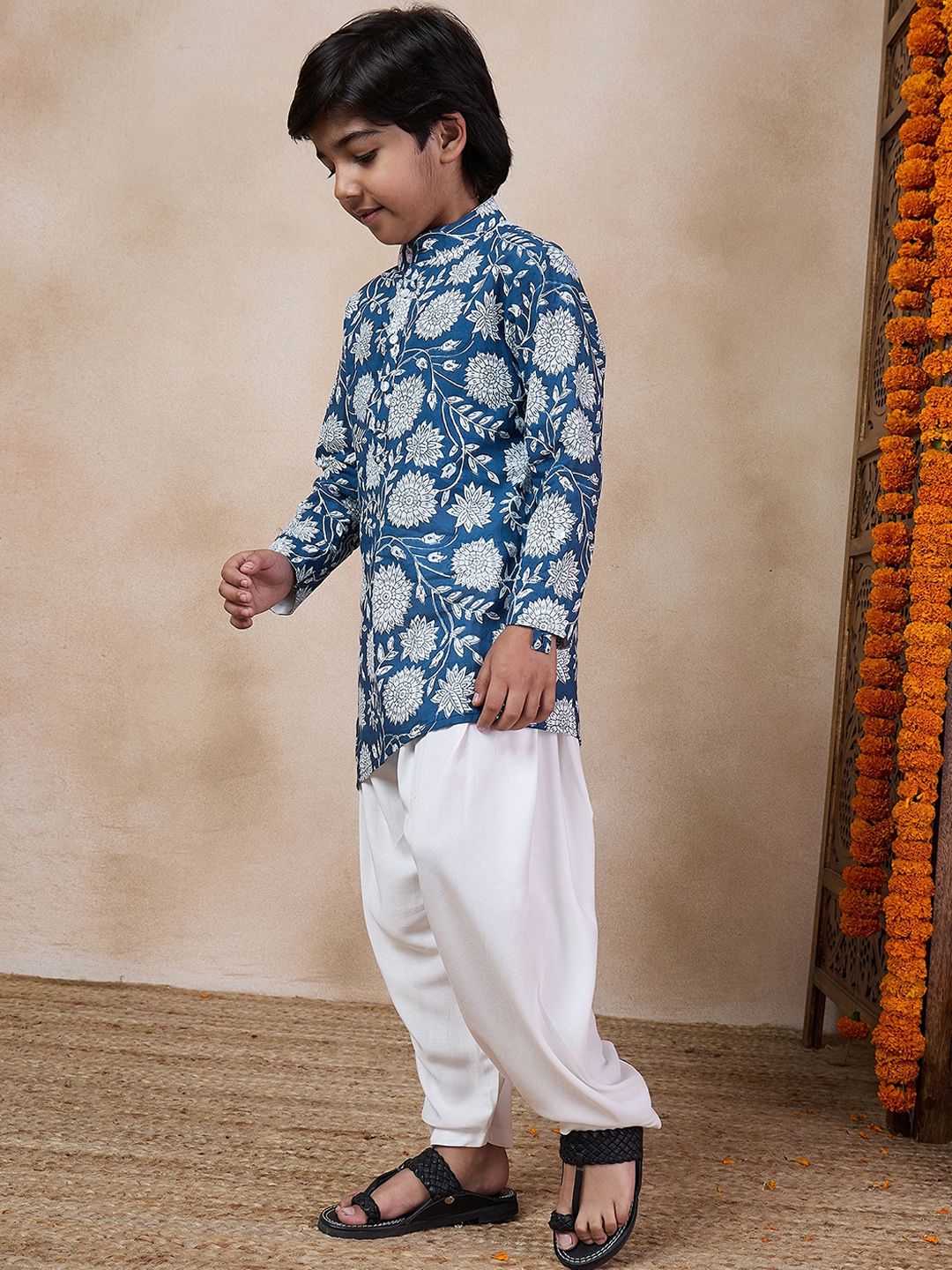 pspeaches Boys Mandarin collar Ethnic Motifs Printed Clothing set