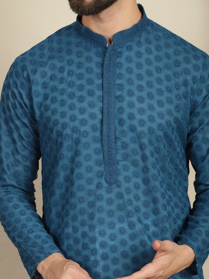 Kurta Lurus Kapas Bersulam Geometri Anouk Kolar Mandarin