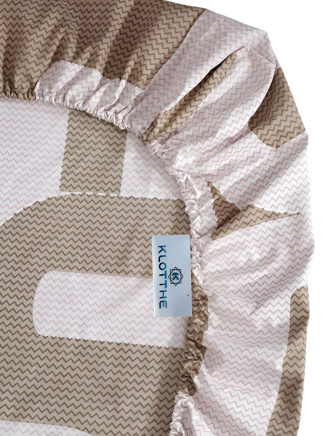 KLOTTHE Brown Abstract Printed 300TC Super King Fitted Bedsheet With 2 Pillow Covers