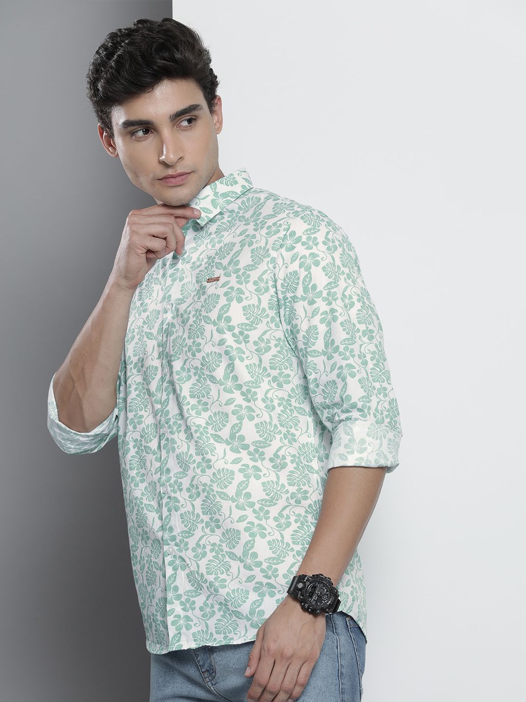 The Indian Garage Co Slim Fit Tropical Printed Pure Cotton Shirt