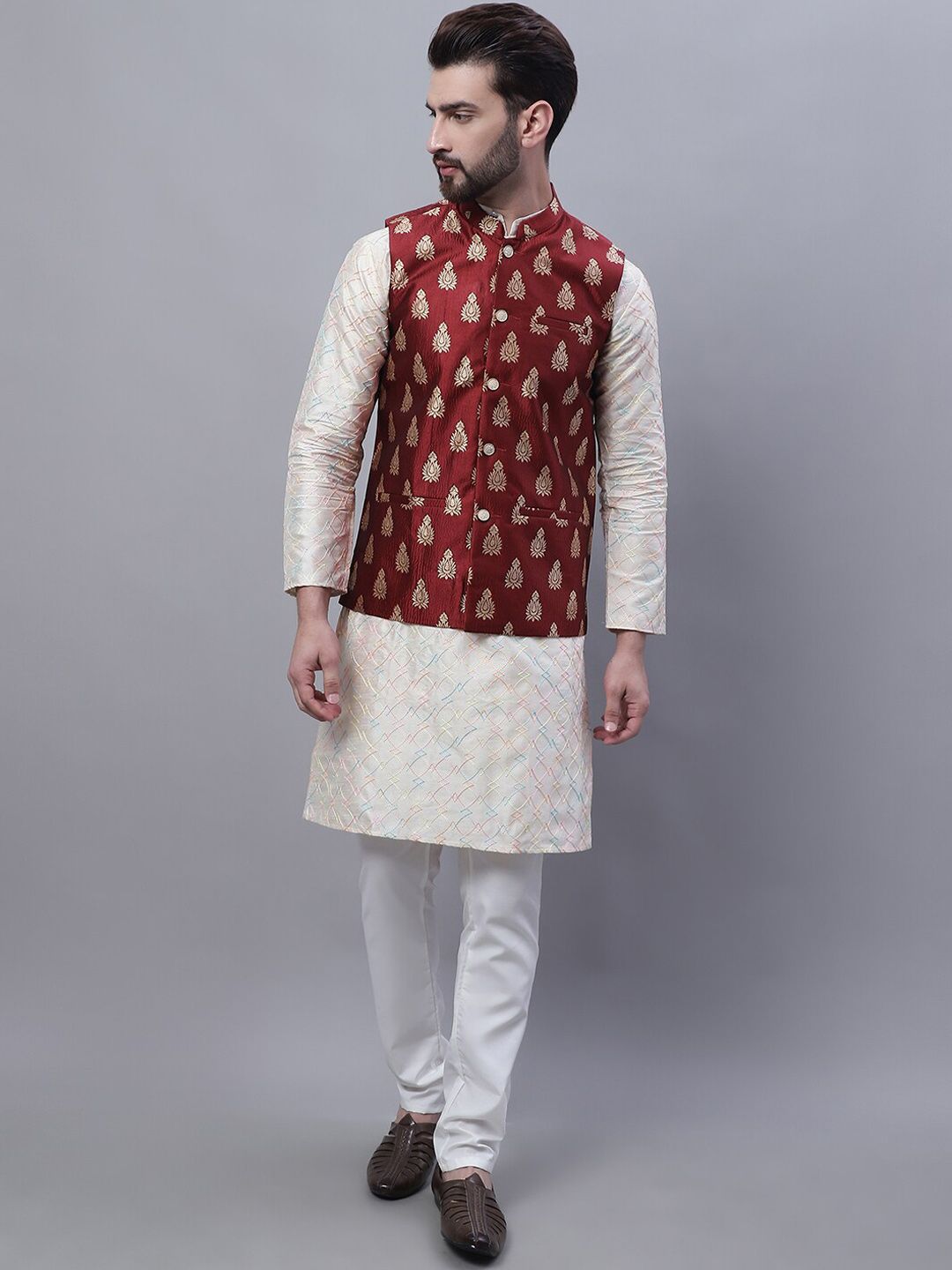 SOJANYA Embroidered Mandarin Collar Kurta with Pyjamas & Nahru Jacket