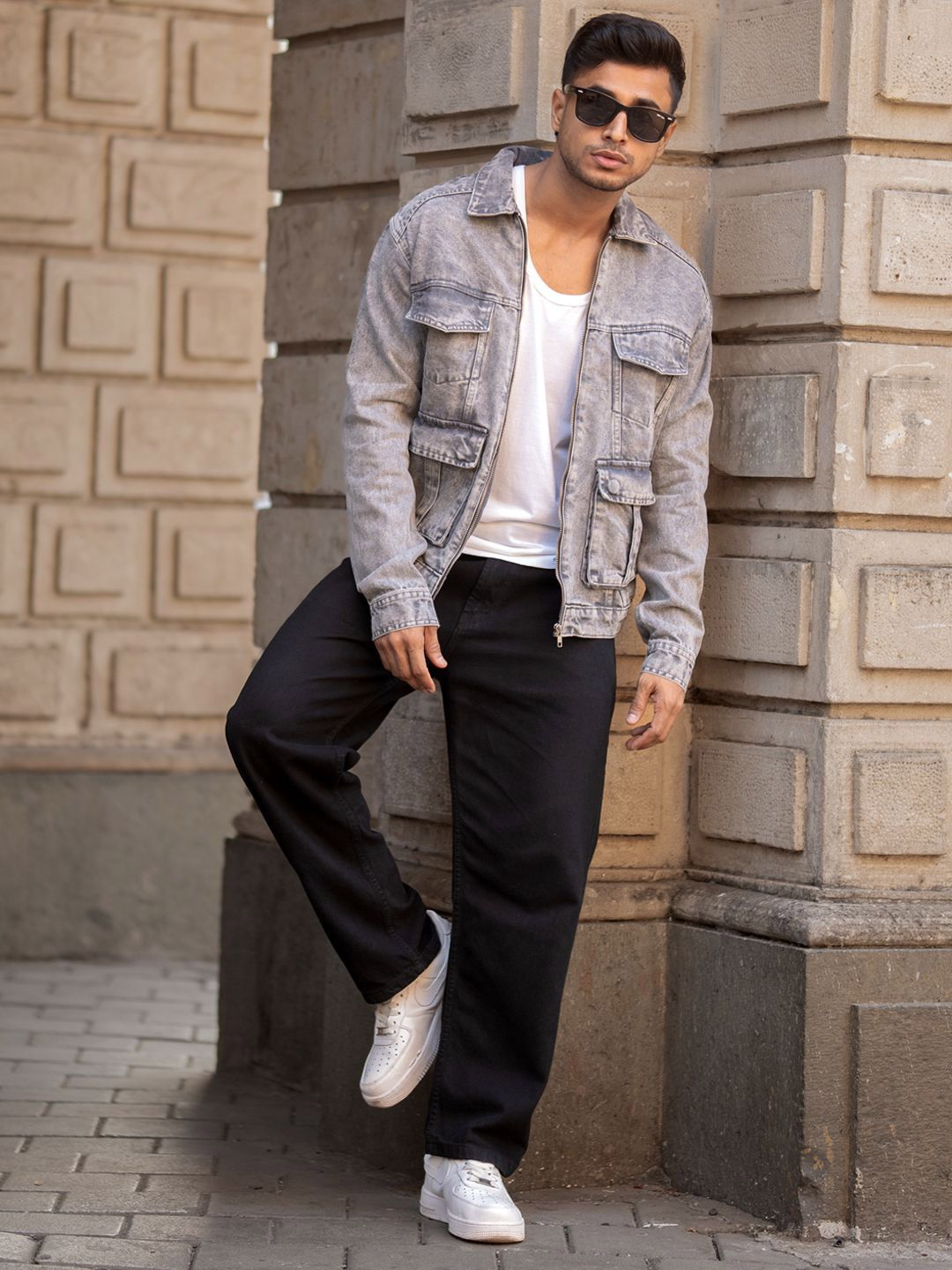 Powerlook Men Spread Collar Washed Solid Cotton Casual Denim Jacket