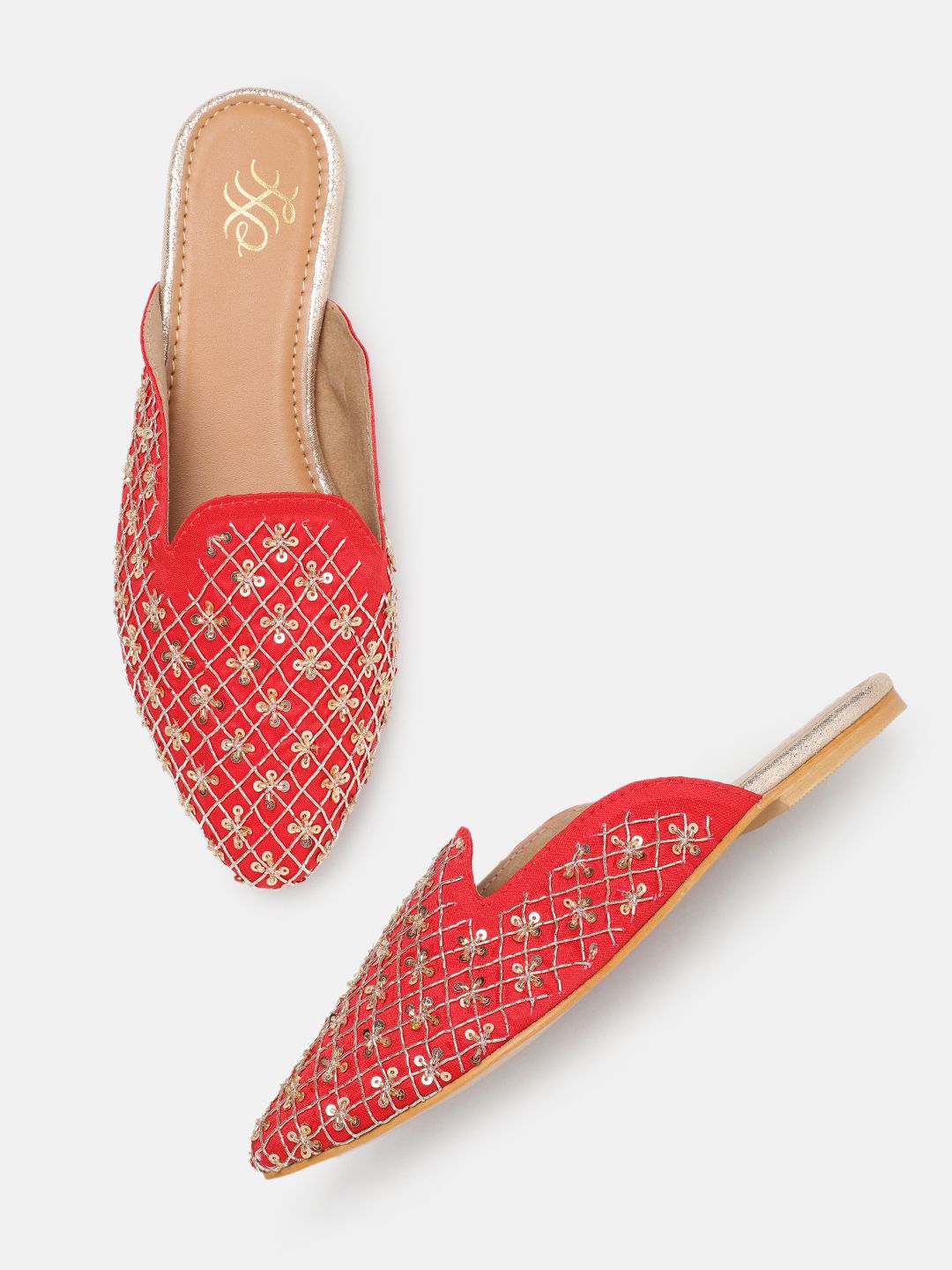 House of Pataudi Women Embellished Ethnic Mules