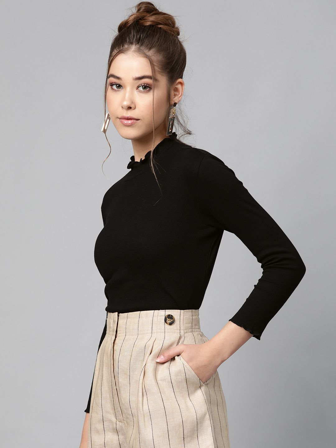 SASSAFRAS Black High Neck Cropped Top