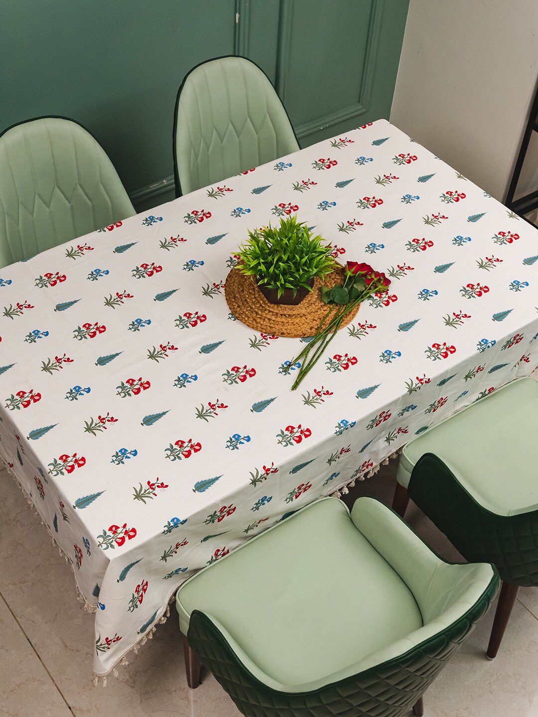 URBAN SPACE Red & White Floral Printed Pure Cotton 6-Seater Table Cover