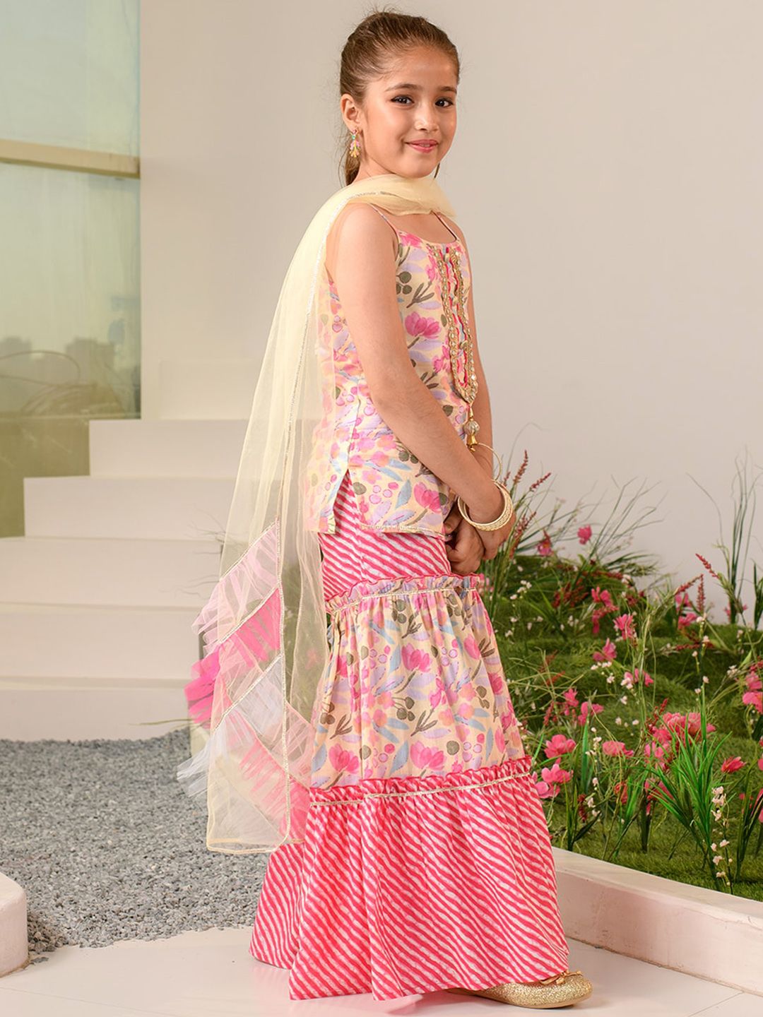 pspeaches Girls Floral Printed Regular Pure Cotton Kurta with Sharara & Dupatta