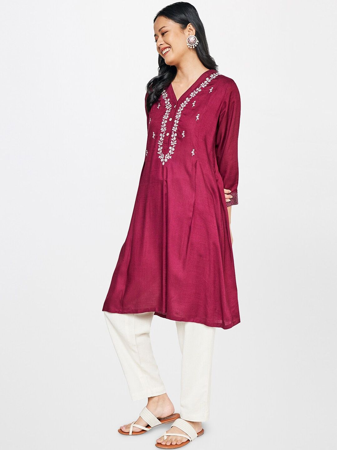 Global Desi Women Floral Embroidered Thread Work A-Line Kurta