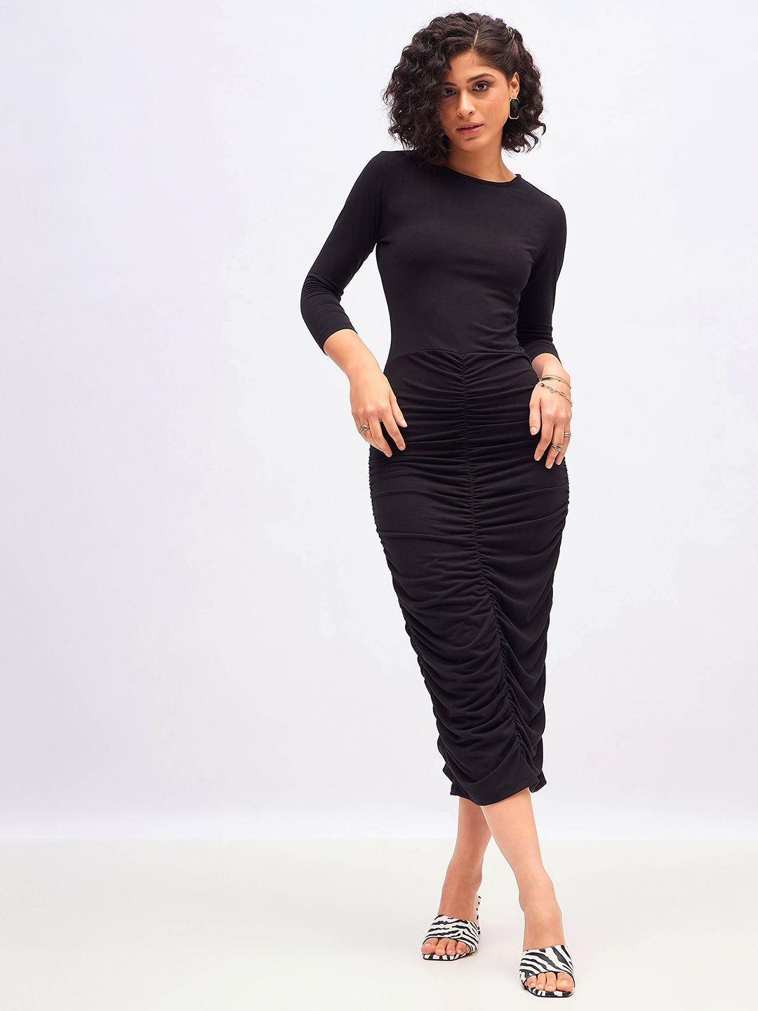 SASSAFRAS Black Ruched Bodycon Midi Dress