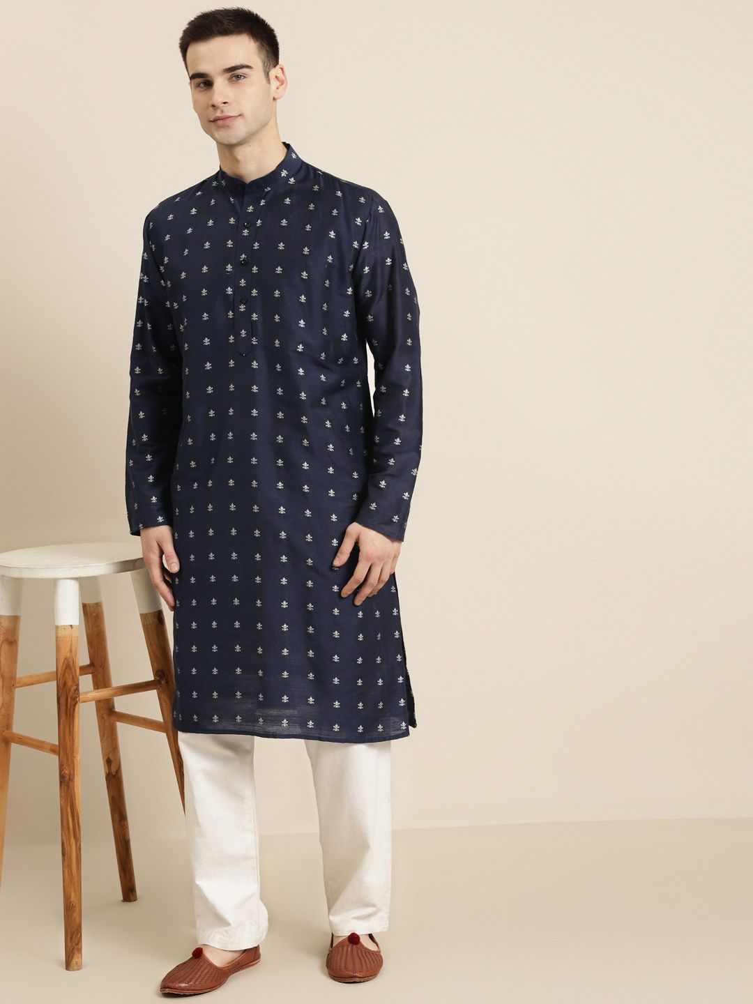 SOJANYA Men Navy Blue & Grey Ethnic Motifs Woven Design Jacquard Kurta