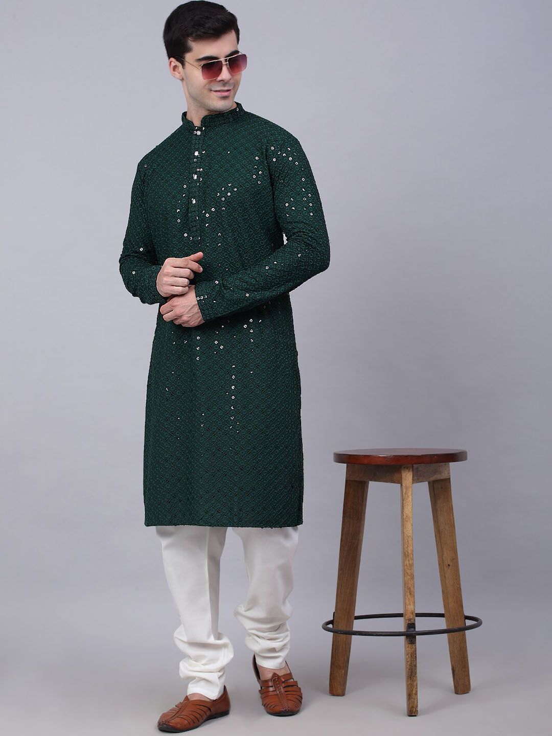 Jompers Men Ethnic Motifs Embroidered Mirror Work Cotton Kurta