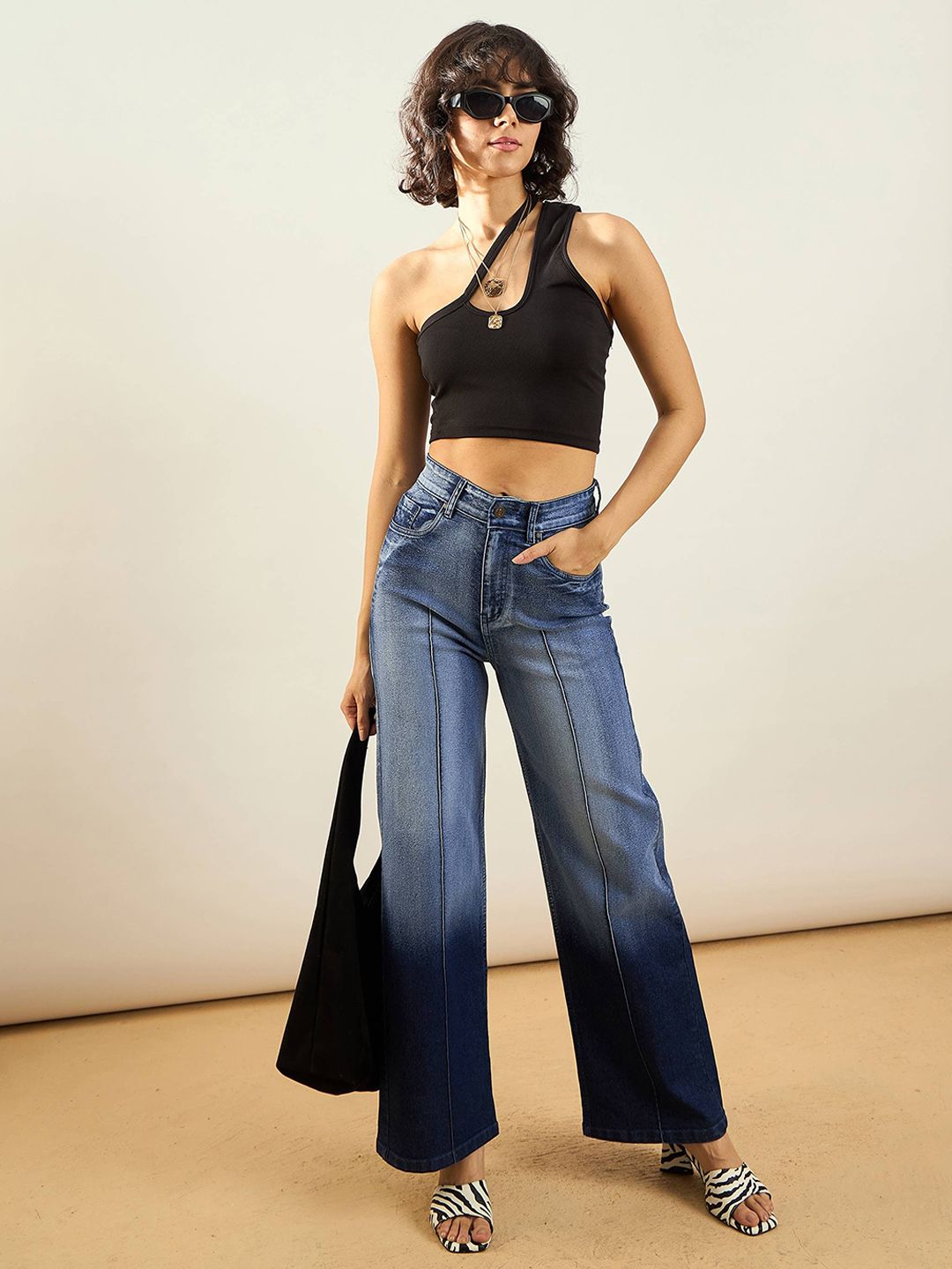 SASSAFRAS Women Straight Fit High-Rise Heavy Fade Ombre Stretchable Jeans