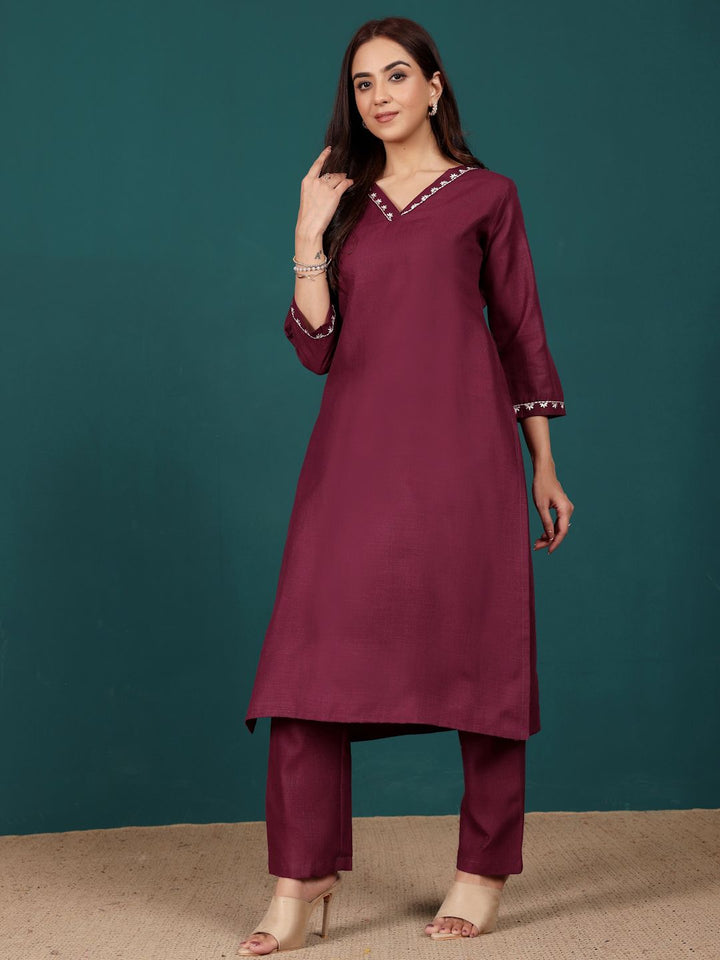 Varanga Women Embroidered Regular Thread Work Kurta with Trousers