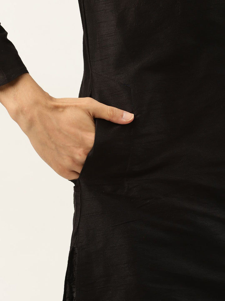 SOJANYA Men Black Kurta with Churidar & Nehru Jacket