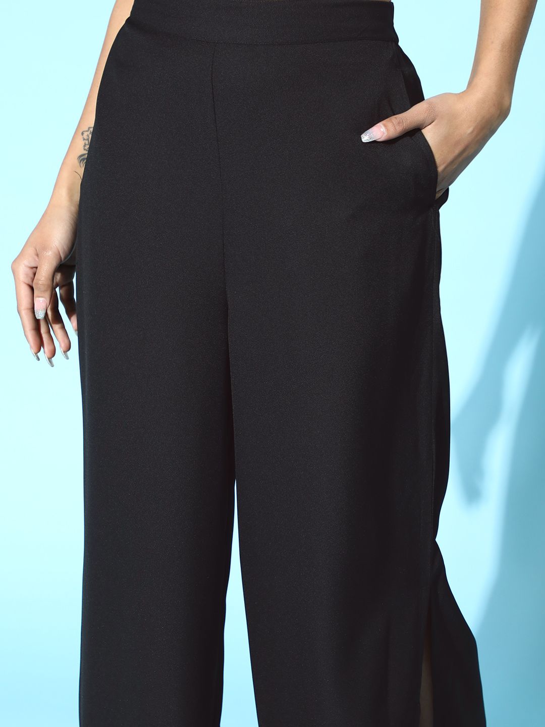 SASSAFRAS Women Stylish Black Solid High-Rise Trousers
