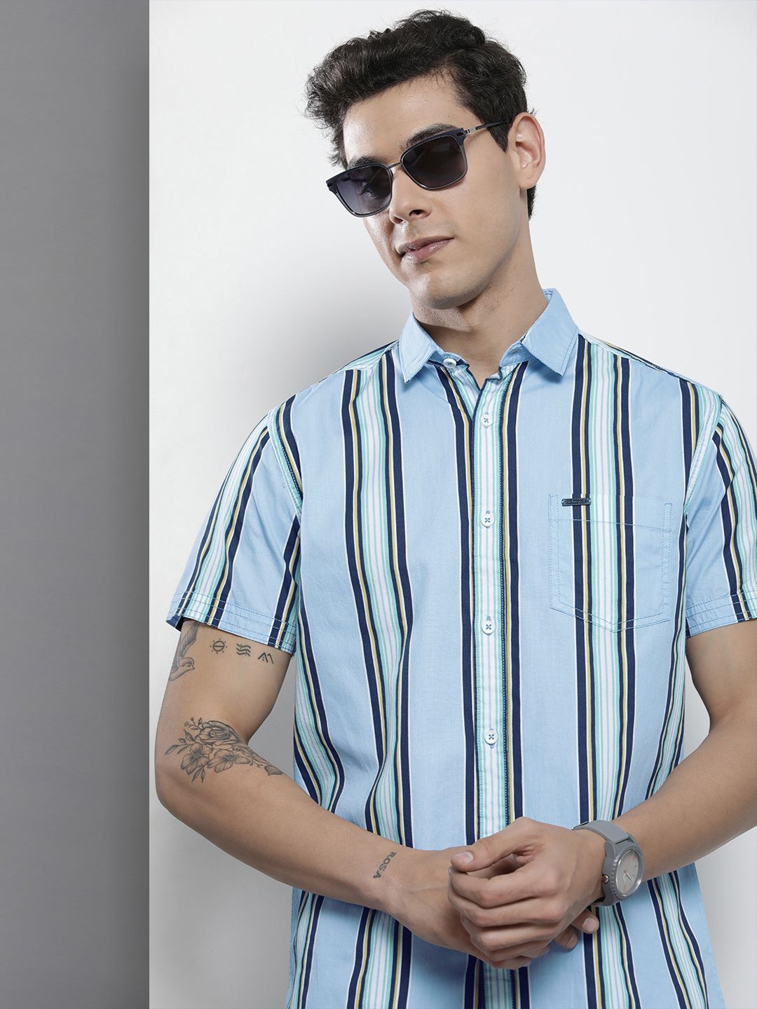 The Indian Garage Co Men Blue & White Striped Cotton Casual Shirt