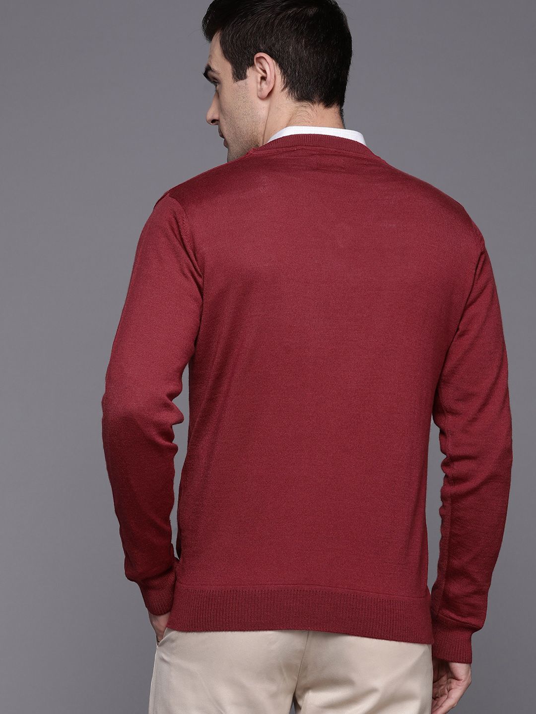 Raymond V-Neck Formal Pullover