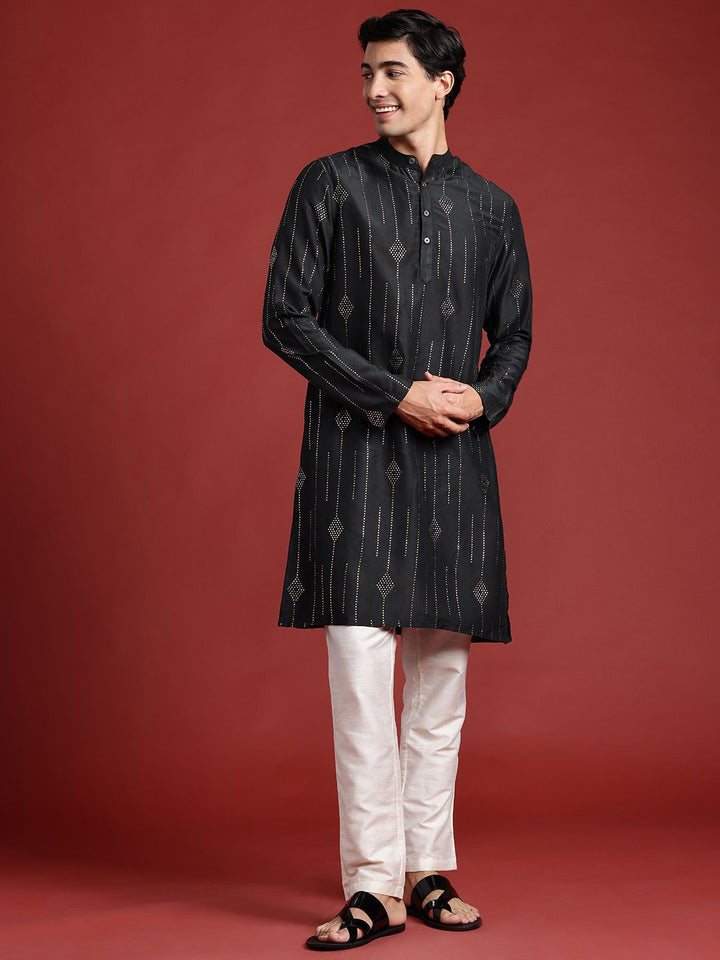 Anouk Embellished Mukaish Kurta