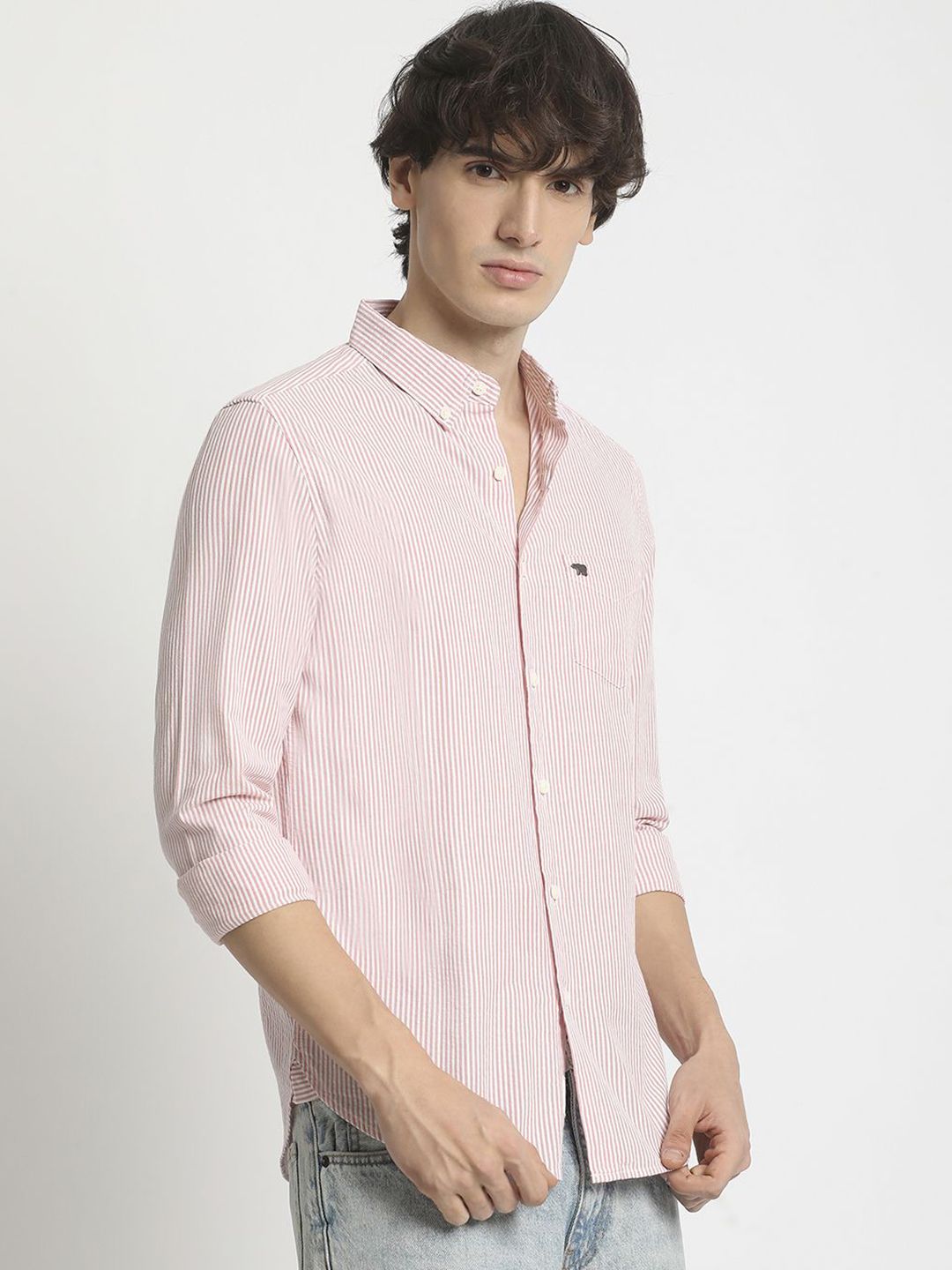 THE BEAR HOUSE Men Slim Fit Opaque Striped Casual Shirt